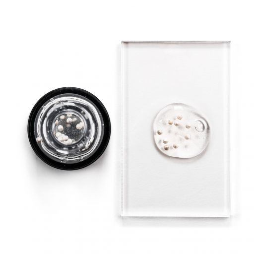 Sublime Peony & White Caviar Illuminating Pearls Serum