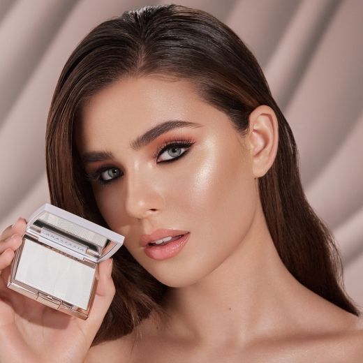 ANASTASIA BEVERLY HILLS Iced Out Highlighter Švytėjimo suteikianti priemonė/highlighteris