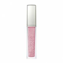 :	 The denim Beauty Edit Hot Chilli Lip Booster