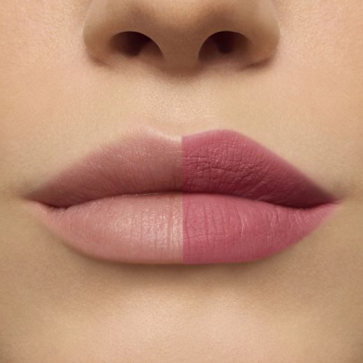 LANCÔME L'absolu Rouge Drama Matte Lasting Comfort Lipstick & Powdery Matte Finish Ilgalaikį komforto pojūtį ir matinį efektą suteikiantys lūpų dažai