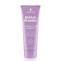 Violetinis tonizuojantis plaukų šampūnas