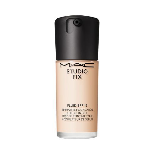 Studio Fix Fluid SPF15 24HR Matte Foundation + Oil Control