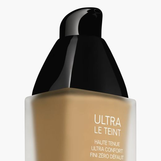 CHANEL ULTRA LE TEINT FLUIDE Itin ilgai išliekantis - Visos dienos komfortas - Tobulai atrodančios odos pagrindas