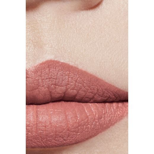 ROUGE ALLURE VELVET NR. 62 - LIBRE