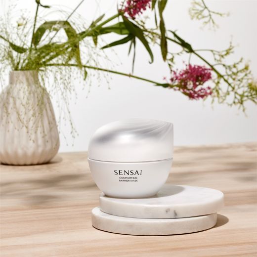 RAMINAMOJI APSAUGINĖ VEIDO KAUKĖ “SENSAI BARRIER MASK”, 60 ml