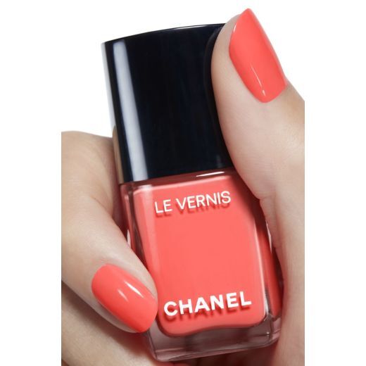 LE VERNIS NR. 121 PREMIÈRE DAME