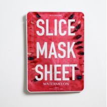 Refreshing and moisturizing slice sheet masks