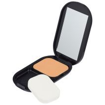 	 Facefinity Compact Foundation SPF20
