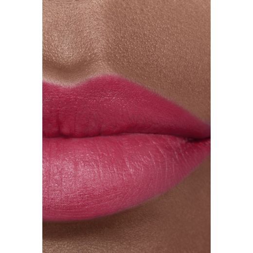 ROUGE ALLURE VELVET NR. 45 - INTENSE