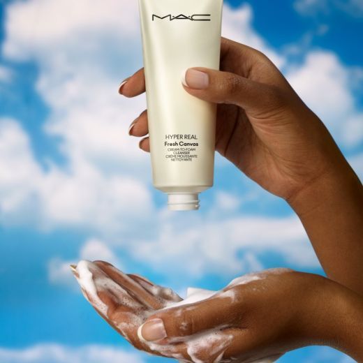 Hyper Real™ Fresh Canvas Cream-To-Foam Cleanser 