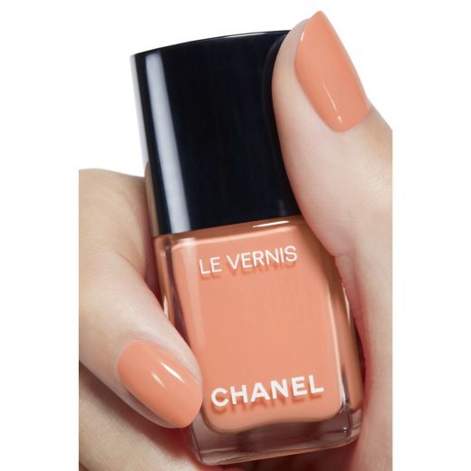 LE VERNIS 
