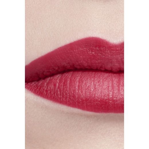 ROUGE ALLURE VELVET NR. 46 - MAGNETIQUE