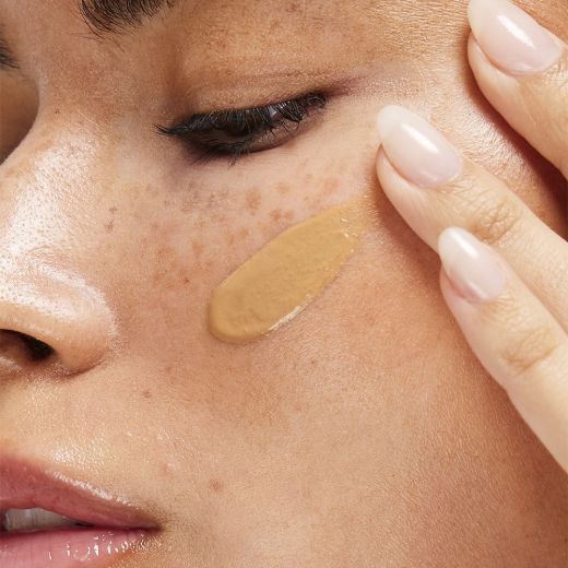 Wake Up the Glow Foundation SPF50