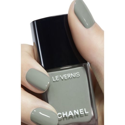 LE VERNIS NR. 131 CAVALIER SEUL