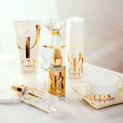 WELLA PROFESSIONALS Oil Reflections Light Oil Žvilgesio suteikiantis, lengvas plaukų aliejus