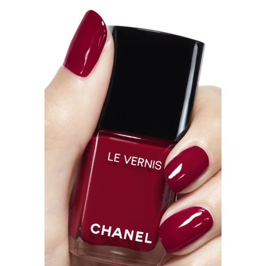 LE VERNIS NR. 153 POMPIER