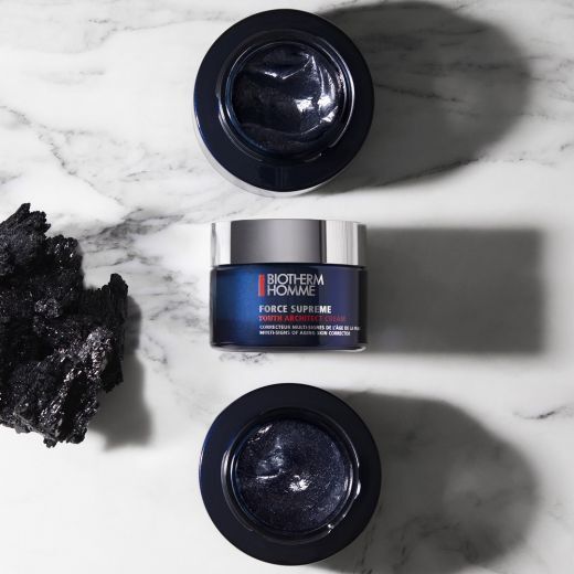 BIOTHERM Homme Force Supreme Youth Reshaping Cream Senėjimo požymius koreguojantis kremas vyrams