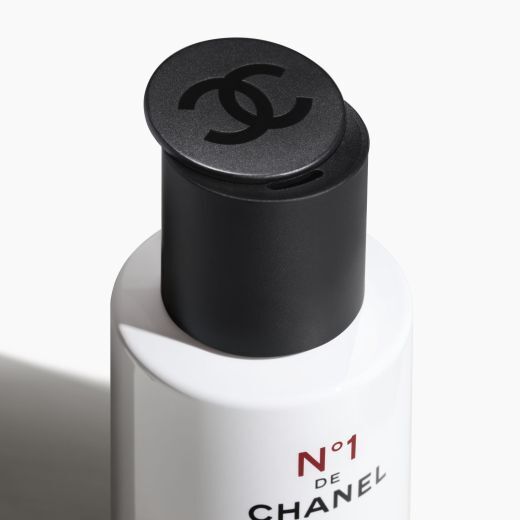 N°1 DE CHANEL POWDER-TO-FOAM CLEANSER