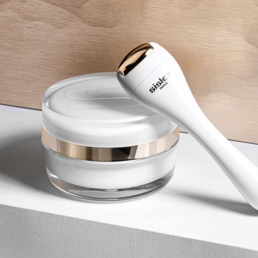 	Sisleÿa L’Intégral Anti-Age Eye and Lip Contour Cream