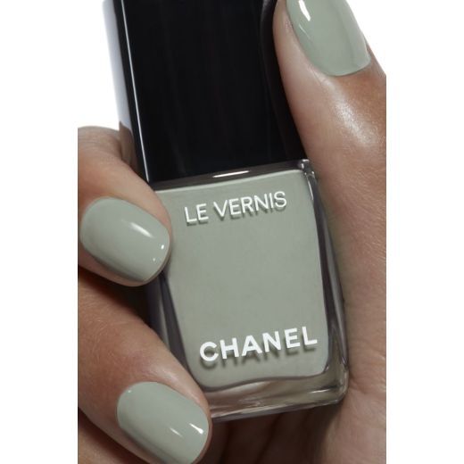 LE VERNIS NR. 131 CAVALIER SEUL