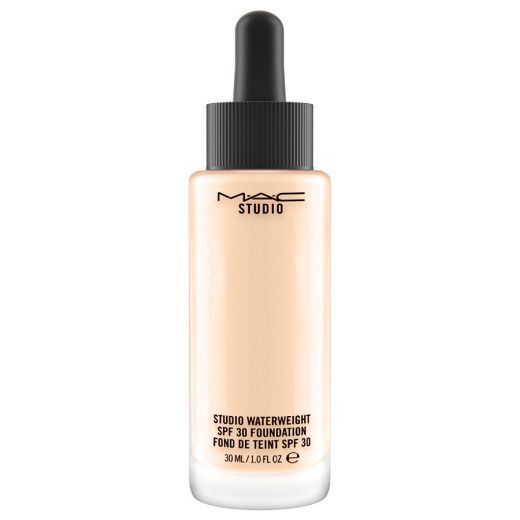 MAC Studio Waterweight SPF30 Vandens pagrindo skysta pudra