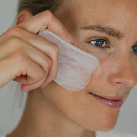 BERRICHI GUA SHA heart stone